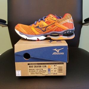 Mizuno Wave Creation 12, women size 7